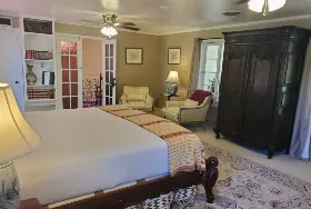Photograph of Casa Blanca Inn, Farmington