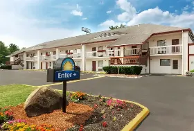 Photograph of Days Inn, Queensbury