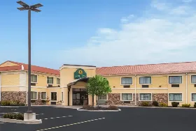 Photograph of La Quinta Inn, Williamsville