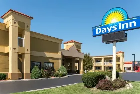 Photograph of Days Inn, Tonawanda