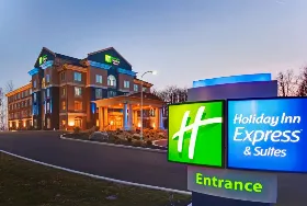 Photograph of Holiday Inn Express, Hamburg