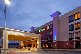 Photograph of Holiday Inn Express, Rochester
