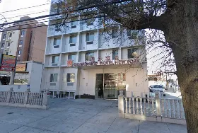 Photograph of Grandview Hotel, Flushing