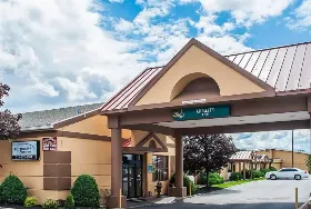 Photograph of Quality Inn ( Airport ),
