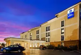 Photograph of Best Western Norstar Inn, Cheektowaga