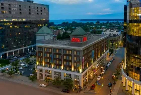 Photograph of Hampton Inn, Buffalo