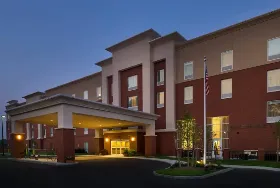 Photograph of Hampton Inn, East Syracuse