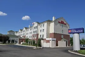 Photograph of Hilton Garden Inn, Westbury