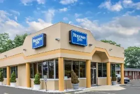 Photograph of Rodeway Inn, Ronkonkoma