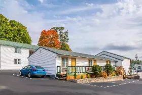 Photograph of Econo Lodge,