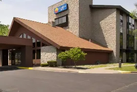 Photograph of Comfort Inn, Syracuse