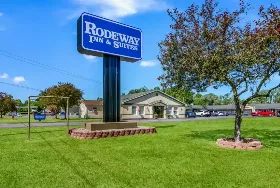 Photograph of Rodeway Inn, Weedsport