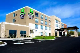 Photograph of Holiday Inn Express, Oswego