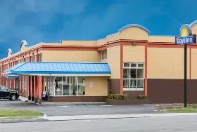 Photograph of Days Inn, Albany