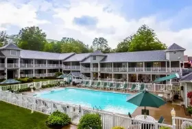 Photograph of Quality Inn, Lake George