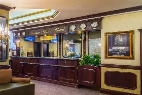 Photograph of The Avenue Plaza Hotel, Brooklyn