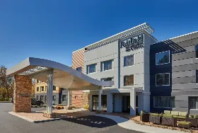 Photograph of Courtyard, Albany