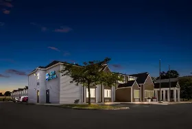 Photograph of Best Western Buffalo Inn & Suites, Buffalo