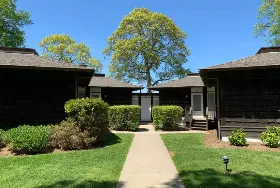 Photograph of Dering Harbor Inn, Shelter Island