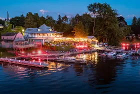 Photograph of Pleasant Beach Hotel, Fair Haven