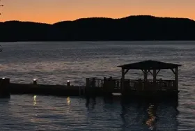 Photograph of The Woods Inn, Inlet