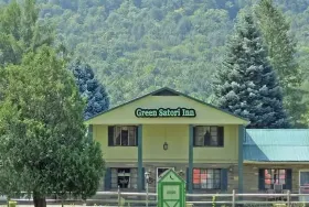 Photograph of Green Satori Inn, Alpine