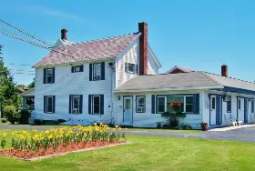 Photograph of Circle Court Motel, Ticonderoga