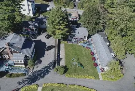 Photograph of Cramers Point Motel & Cottages, Lake George