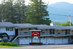 Photograph of Lake George Inn / Balmoral Motel, Lake George