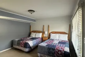 Photograph of Community Court Motel, Saratoga Springs