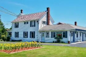 Photograph of Circle Court Motel, Ticonderoga