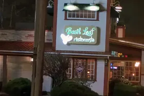 Photograph of Basil Leaf Pizzeria, Syracuse