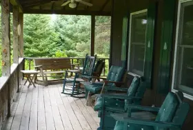 Photograph of South Glenora Tree Farm B&B, Dundee