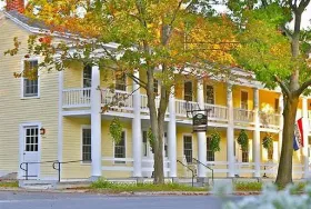 Photograph of Essex Inn, Essex
