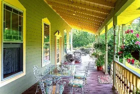 Photograph of Washington Irving Inn, Hunter