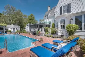 Photograph of Harbor Knoll Bed and Breakfast, Greenport