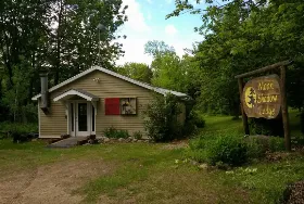 Photograph of Moon Shadow Lodge, Stony Creek