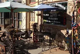 Photograph of Floyd & Bobo’s Bakery & Snack Palace, Liberty