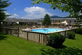 Photograph of Best Western Mountain Lodge at Banner Elk, Banner Elk
