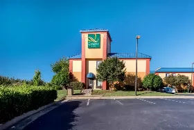 Photograph of Quality Inn, Clemmons