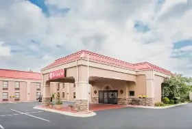 Photograph of Ramada by Wyndham, Hendersonville
