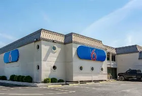 Photograph of Motel 6, Durham