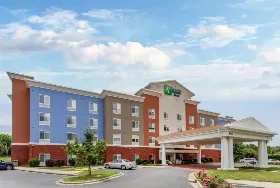 Photograph of Holiday Inn Express, Charlotte