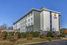 Photograph of Comfort Suites, Pineville