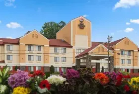 Photograph of Best Western Plus, Huntersville