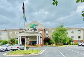 Photograph of Holiday Inn Express, Reidsville