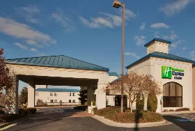 Photograph of Holiday Inn Express, Wilson