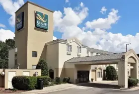 Photograph of Quality Inn, Raleigh