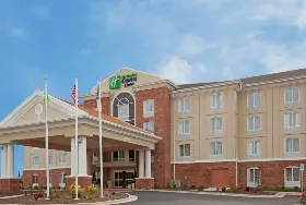 Photograph of Holiday Inn Express & Suites Greensboro - Airport Area, Greensboro