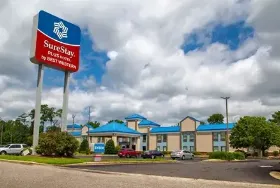 Photograph of SureStay Plus Hotel By Best Western, Tarboro